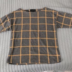 Plaid Top Size Small (Like New)